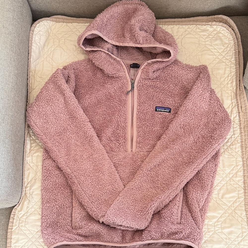 Patagonia women’s medium 1/2 zip Dusty Pink Fleece Pullover hoody